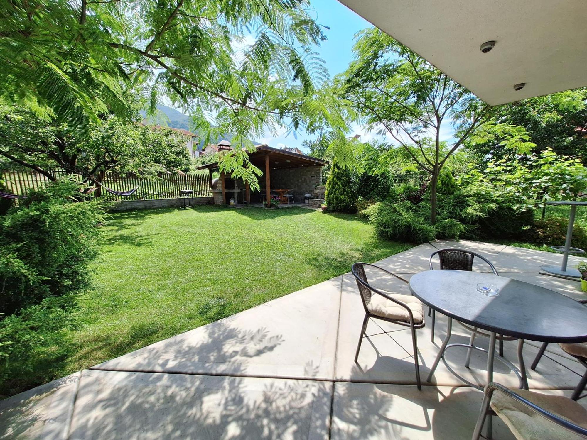 Guest House Vessyta Sapareva Banya Exterior photo
